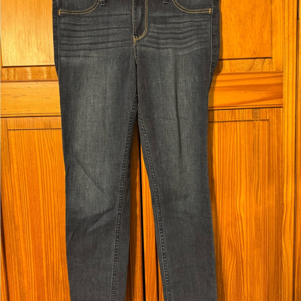 Hollister Jeans Women’s Size 7